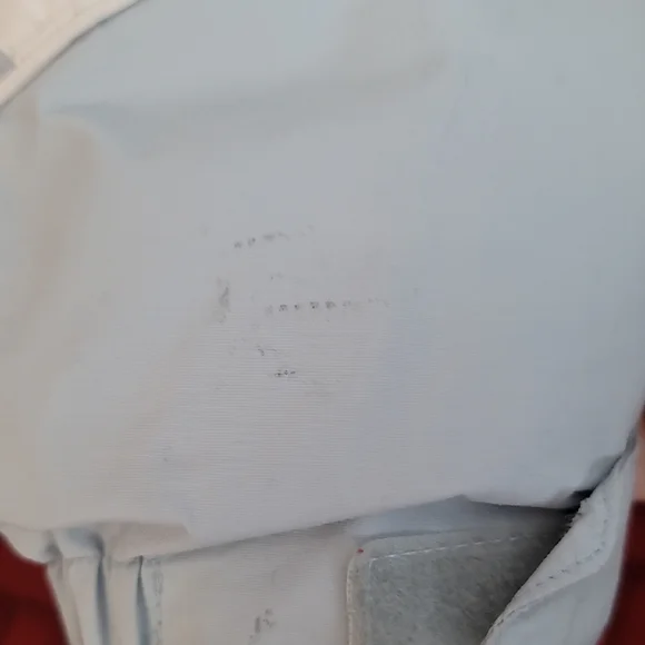 Columbia Women's White and Light Blue Ski Jacket - Picture 13 of 16